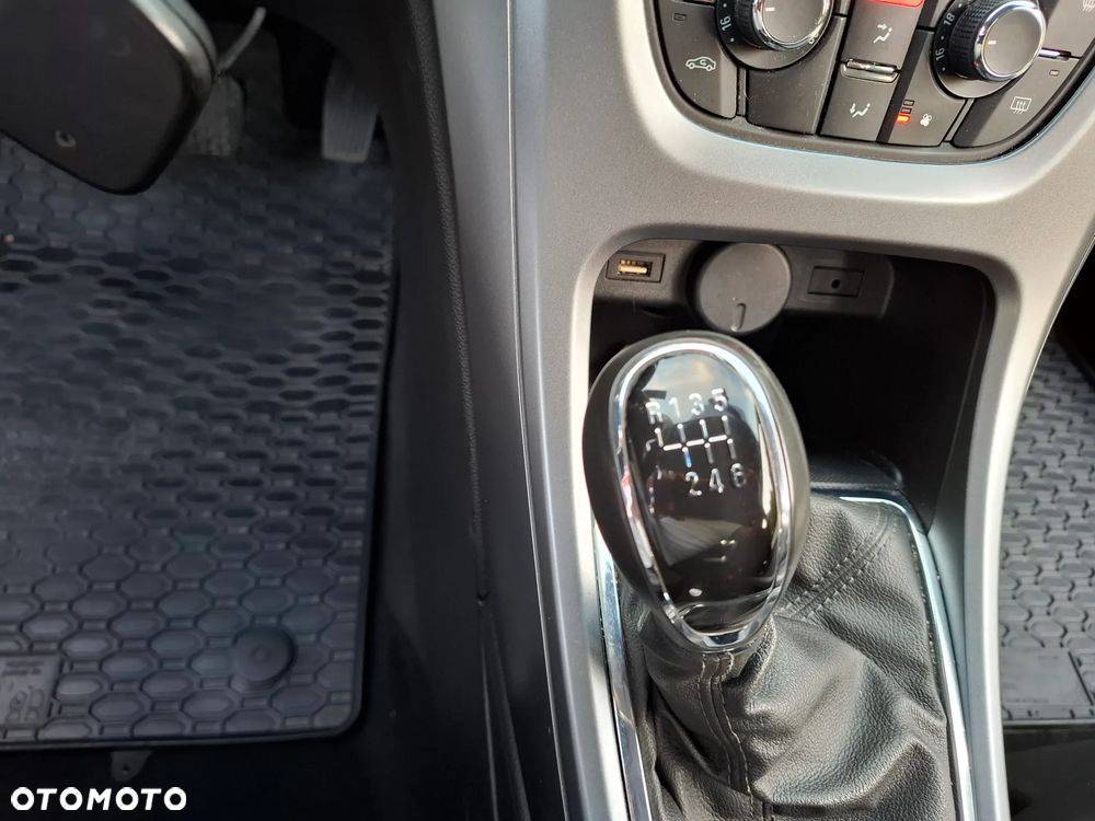 Opel Astra 1.4 T Energy EU6 - 23