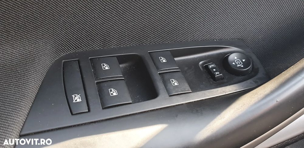 Opel Astra 1.6 D Start/Stop Business - 3