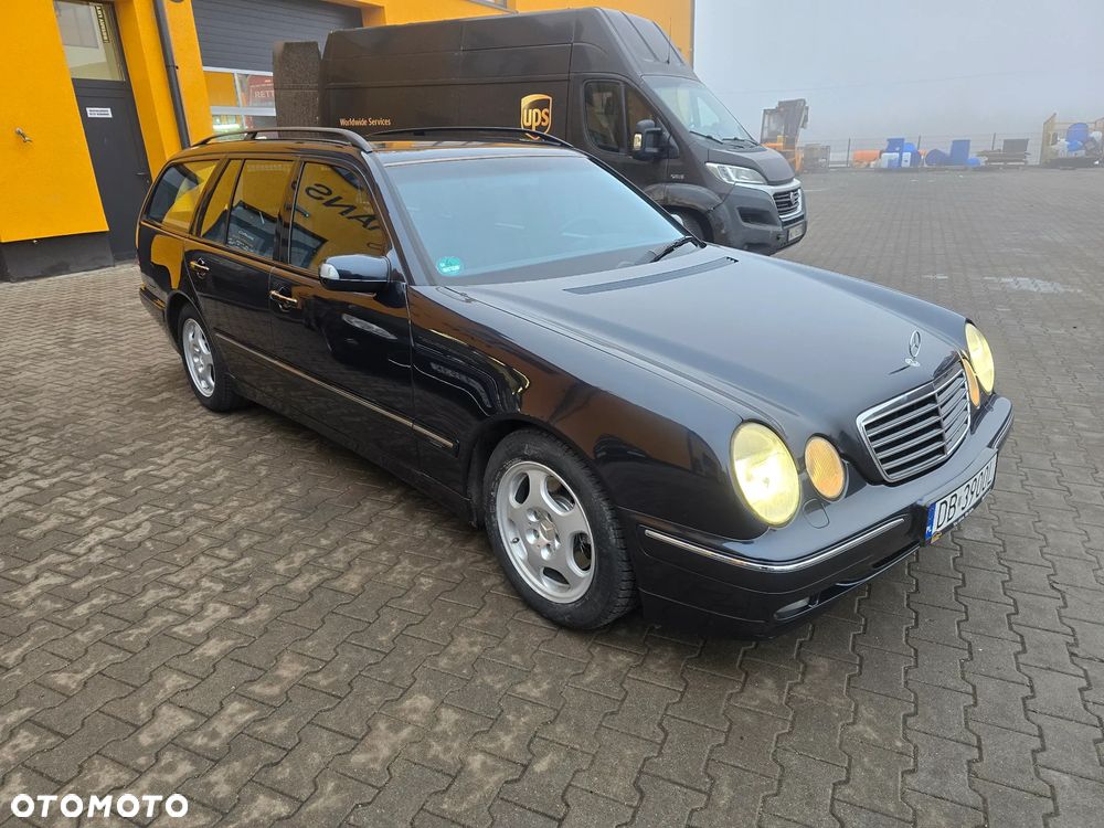 Mercedes-Benz Klasa E - 7