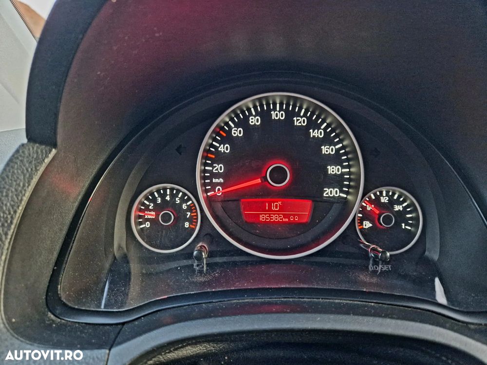 Volkswagen up! take - 8