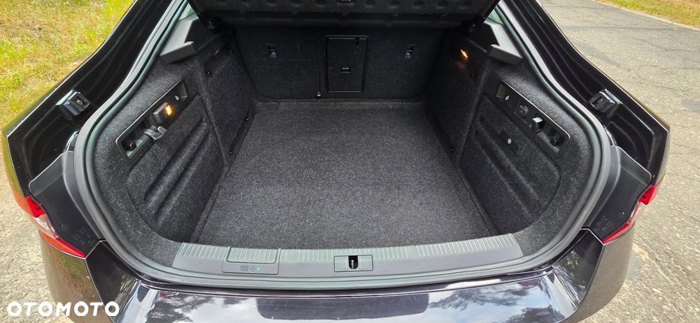 Skoda Superb 2.0 TDI Ambition DSG - 13