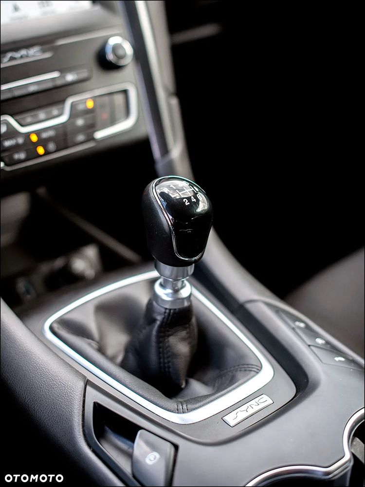 Ford Mondeo - 29