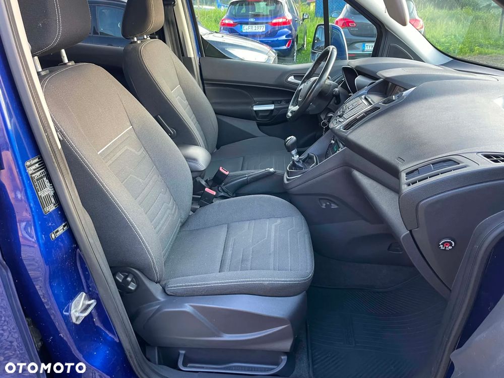 Ford Tourneo Connect Grand - 20