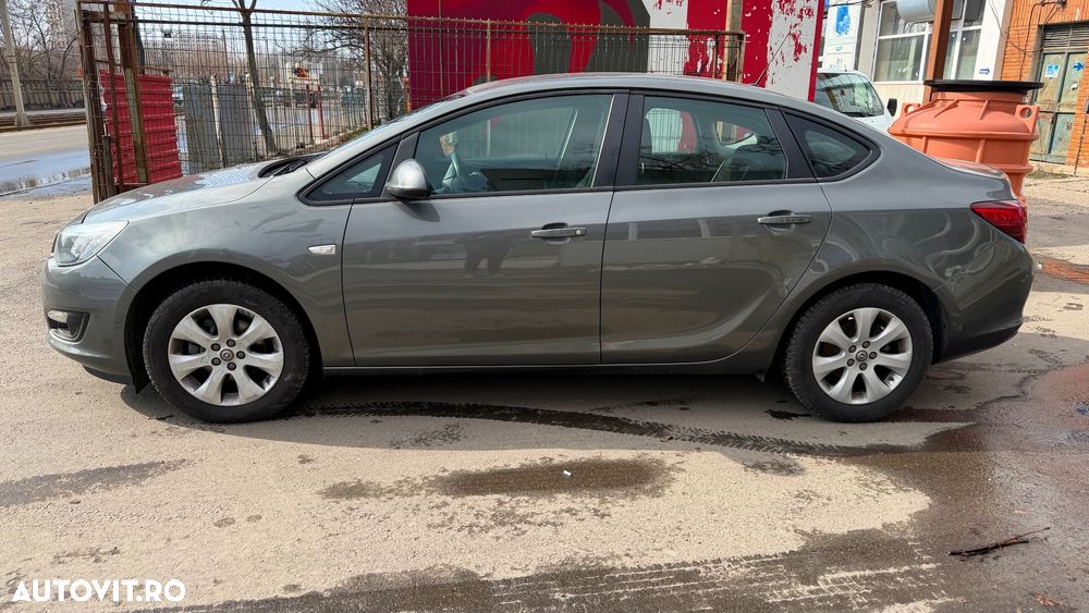 Opel Astra 1.4 Turbo ECOTEC Selection - 3