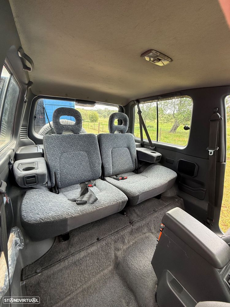 Mitsubishi Pajero - 14