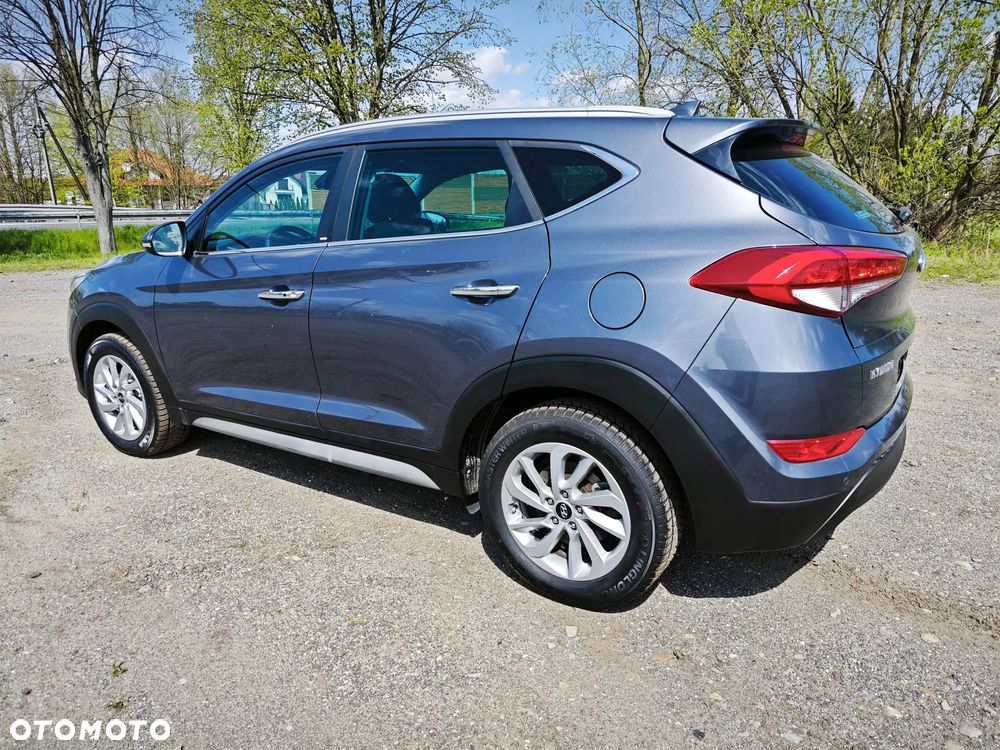 Hyundai Tucson blue 1.7 CRDi 2WD DCT Premium - 12