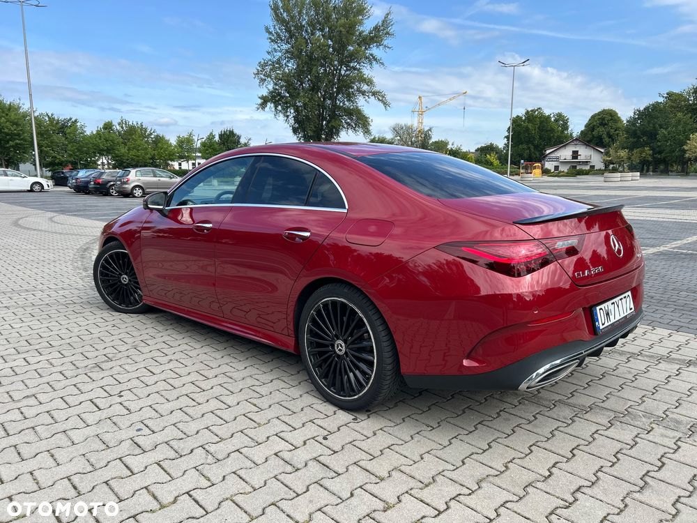 Mercedes-Benz CLA 220 4-Matic AMG Line 7G-DCT - 5