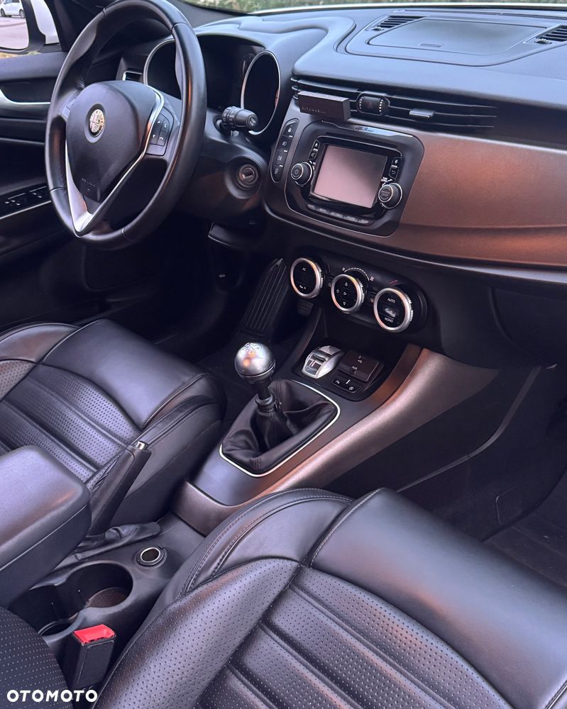 Alfa Romeo Giulietta 1.4 TB MultiAir Distinctive - 9