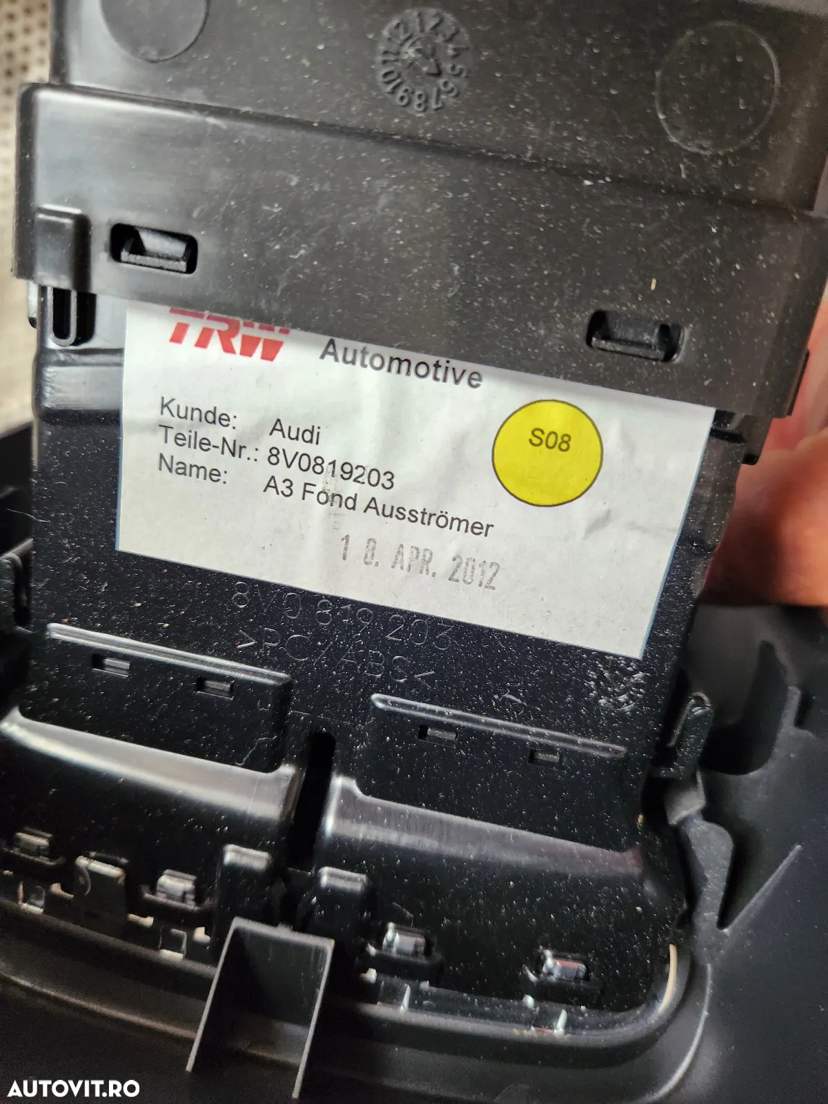 Grile Ventilatie Spate Cotiera Audi A3 8V An 2013-2014-2015-2016-2017-2018-2019 - Dezmembrez Arad - 6