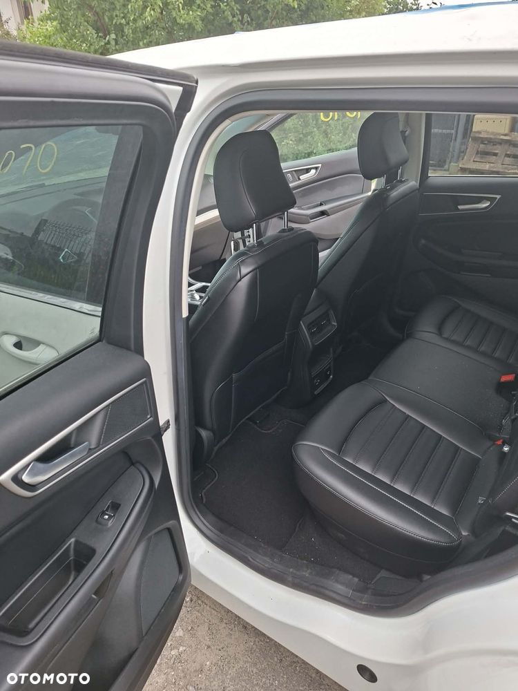 Ford Edge - 17