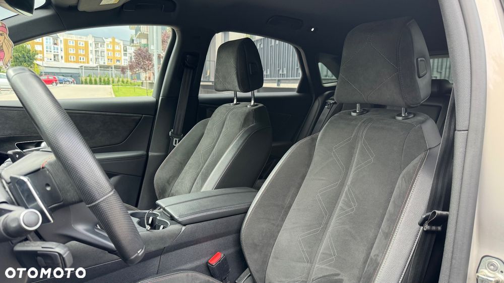 DS Automobiles DS 7 Crossback - 24