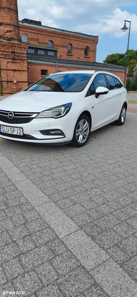 Opel Astra 1.6 CDTI Sport - 2