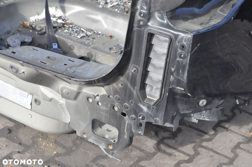 RANGE ROVER VELAR L560 CAŁY TYŁ DUPA PAS WANNA ĆWIARTKA - 18