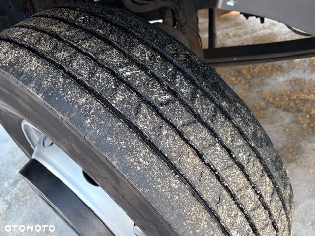 Iveco EUROCARGO 120E25 KONTENER + WINDA - 26