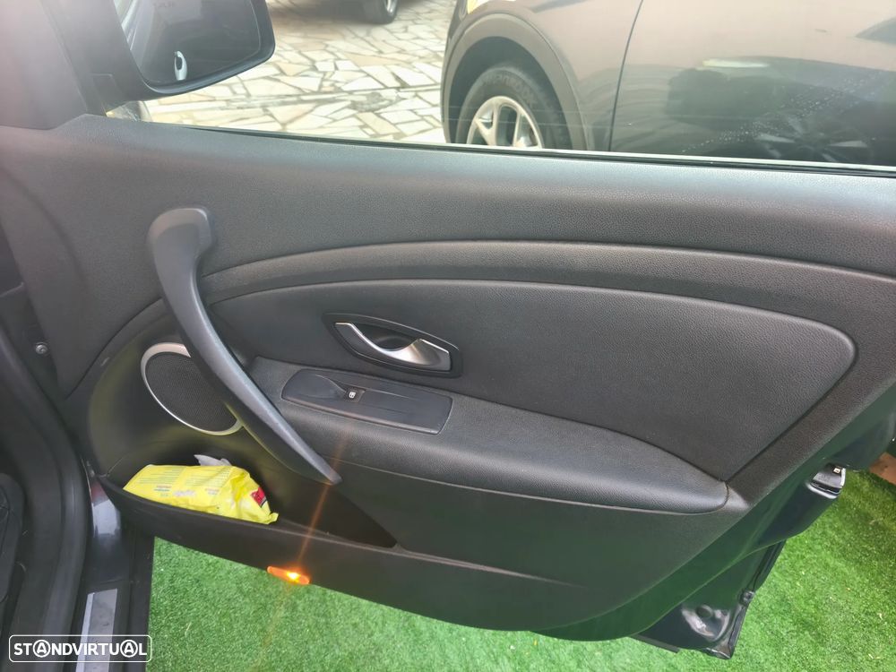 Renault Mégane Sport Tourer 1.5 dCi Dynamique S - 16