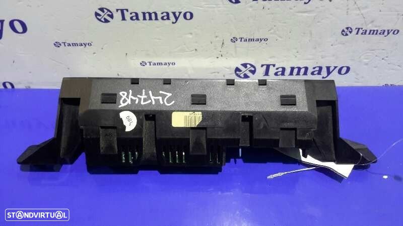 ECRÃ / COMANDO MULTIFUNÇÕES RENAULT TWINGO I 1993 -7700820024 - 1