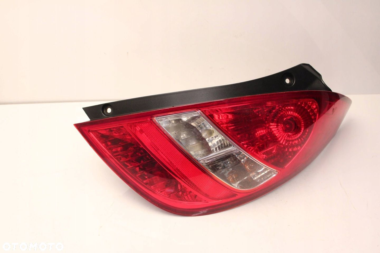 HYUNDAI I20 08R- LAMPA PRAWY TYŁ PRAWA TYLNA - 1