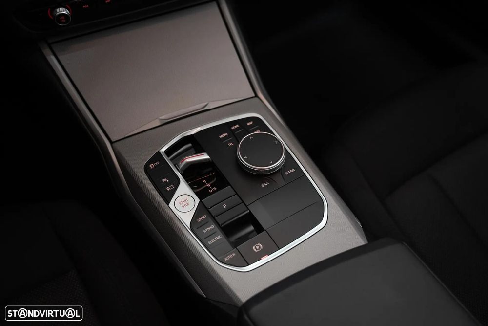 BMW 320 e Auto - 14