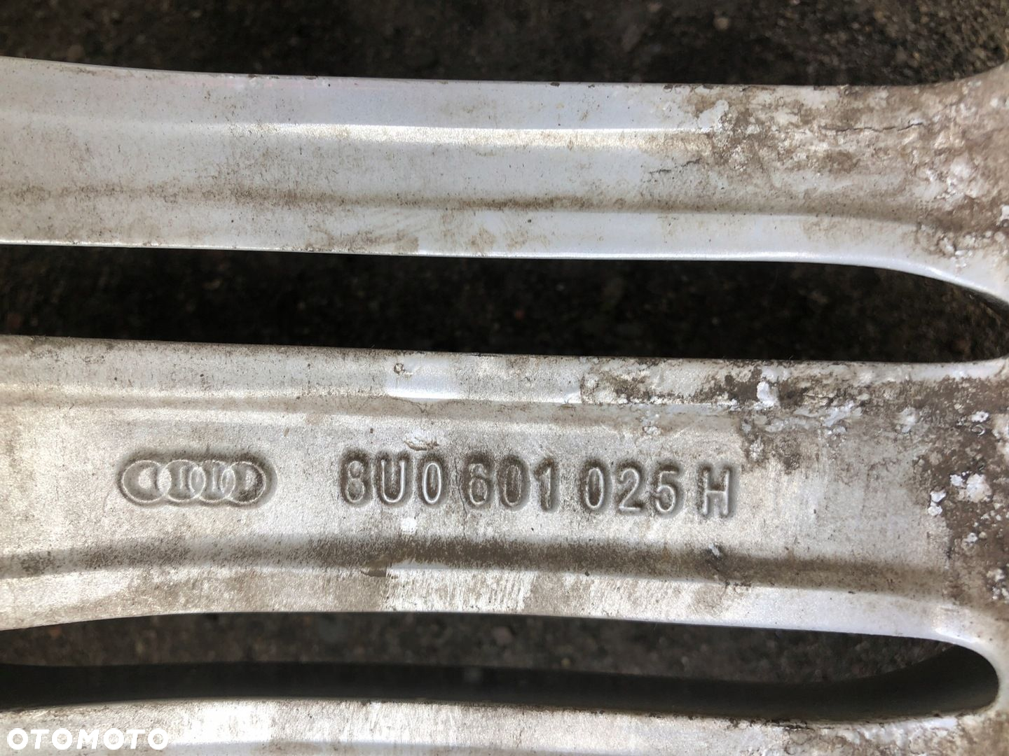 FELGI KOŁA Q3 RSQ3 8U0601025H 8.5Jx19H2 ET36 5x112 - 14