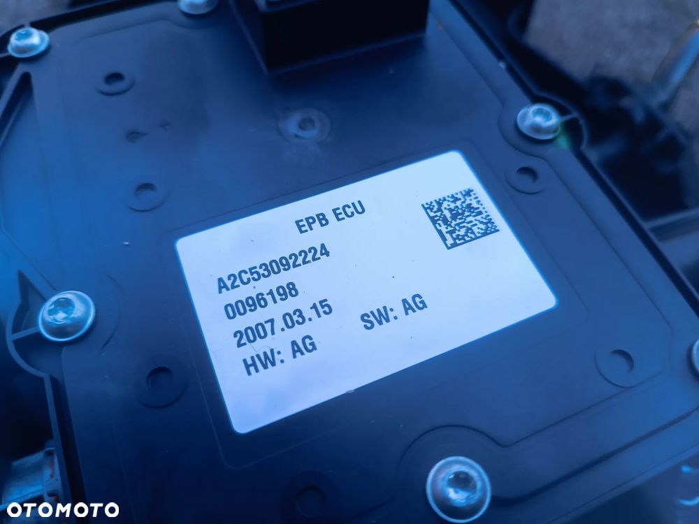 Citroen C4 Grand Picasso 1 I hamulec ręczny postojowy elektryczny 9683024880 96.830.248.80 auto na części EZRC Częstochowa - 7