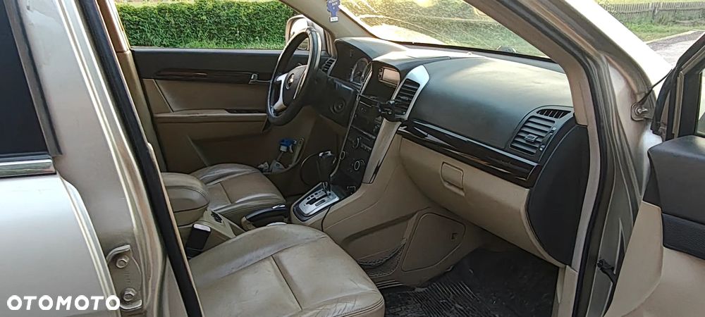 Chevrolet Captiva - 11