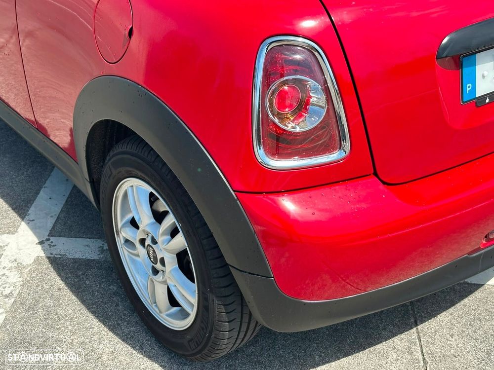 MINI 3 Portas One D - 11