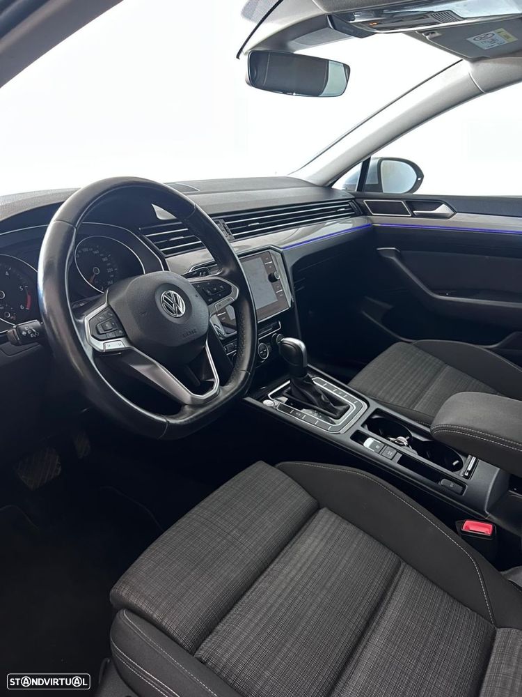 VW Passat 1.6 TDI Highline DSG - 9