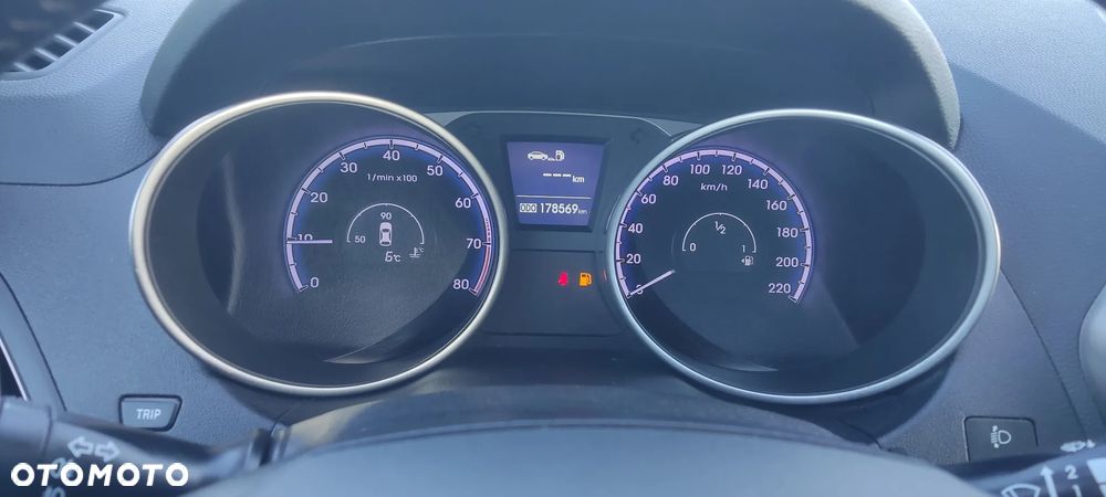 Hyundai ix35 2.0 2WD Style - 17