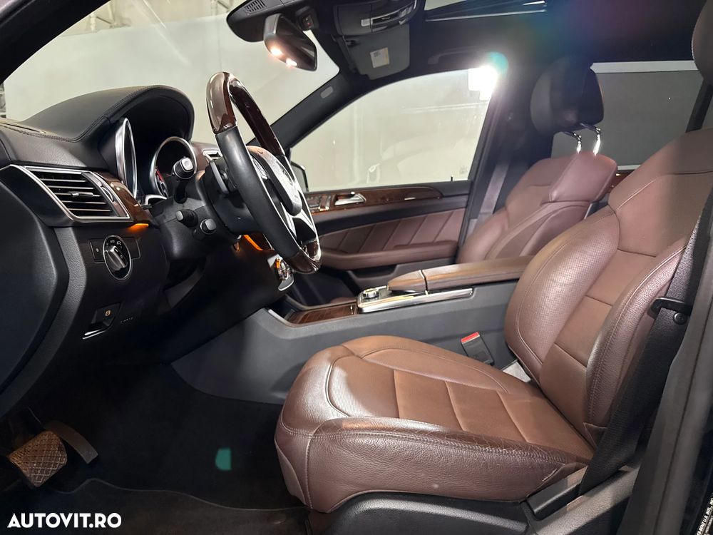Mercedes-Benz GL - 28