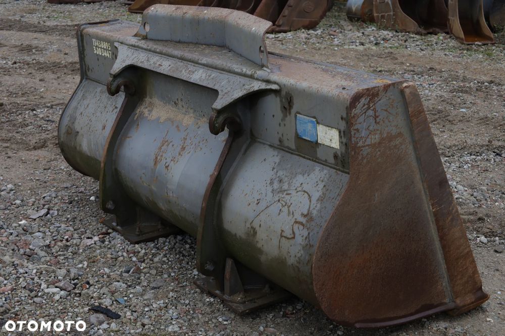 Łyżka ładowarkowa 1.6 m3 Volvo L50 L60 L70 2.5 m szer. - 5