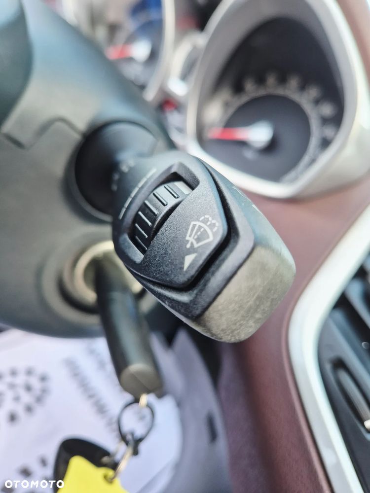 Ford Fiesta 1.4 Champions Edition - 21