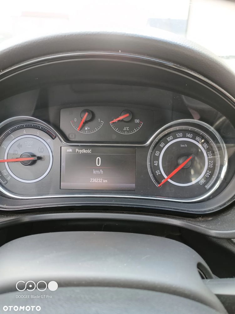 Opel Insignia 2.0 CDTI EcoFLEX S&S - 11