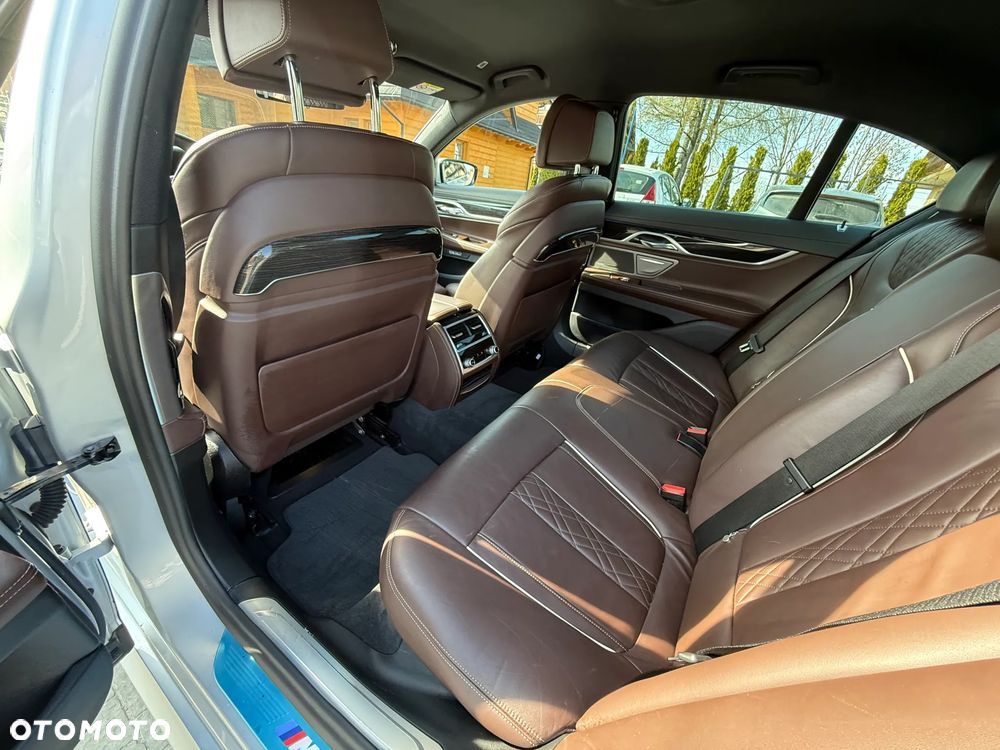 BMW Seria 7 - 25