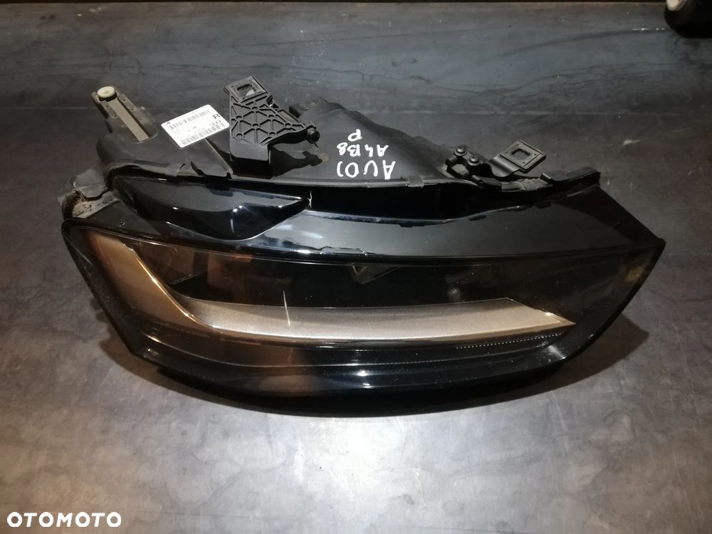 LAMPA PRZÓD PRZEDNIA PRAWA AUDI A4 B8 8K0941004AC UK - 1
