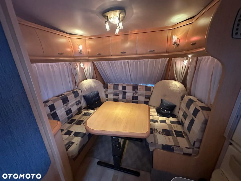 Hobby 460 UL z przedsionkiem Isabella i napędem. DMC 1400 KG !!! - 11