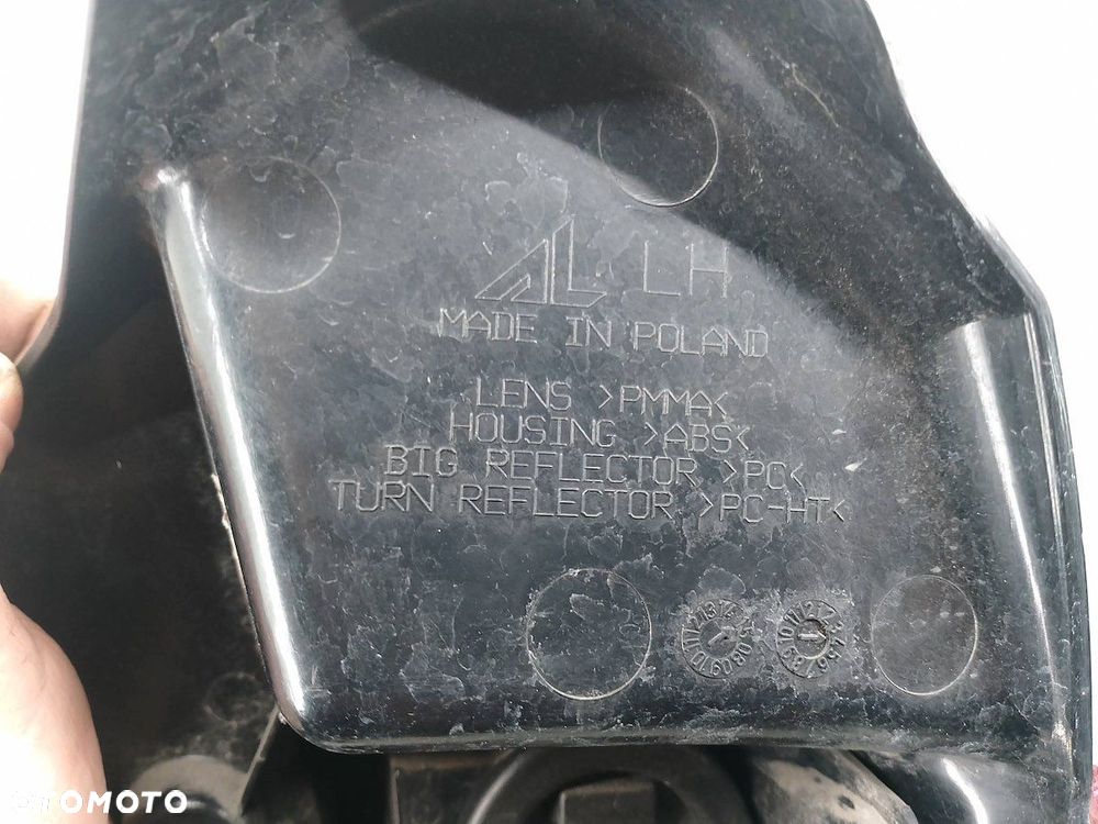 LAMPA TYLNA LEWA MITSUBISHI COLT VI FL HATCHBACK 5D - 6