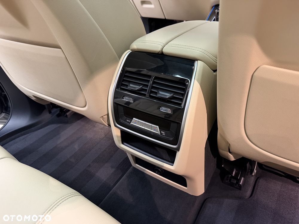 BMW X5 xDrive45e xLine - 31