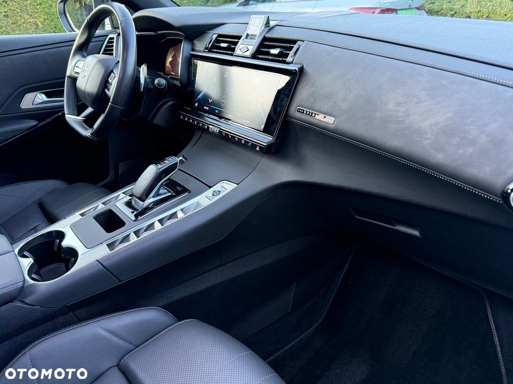 DS Automobiles DS 7 Crossback - 23