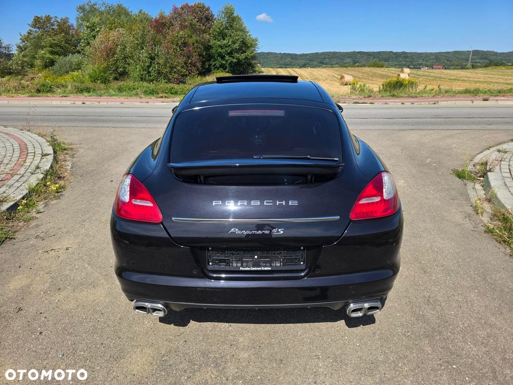 Porsche Panamera 4S PDK - 10