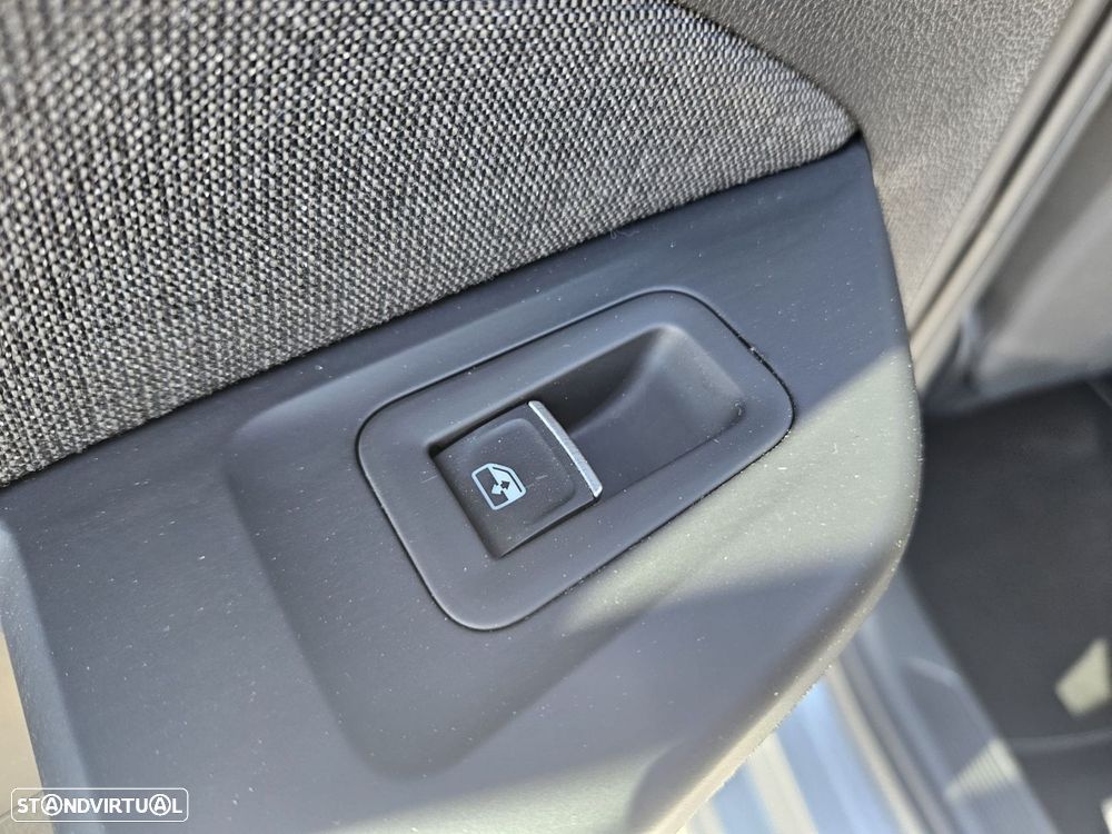 VW Golf 1.0 TSI Sportline - 45