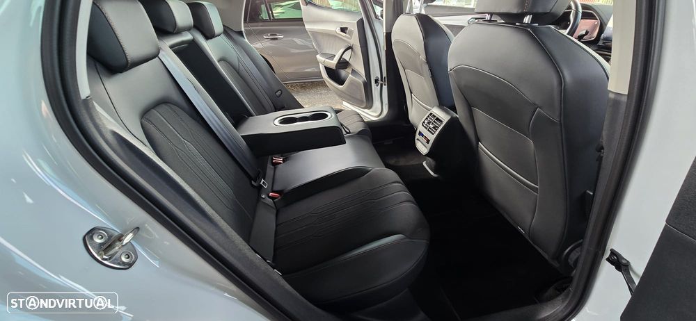 Cupra Formentor 1.4 e-Hybrid DSG - 24