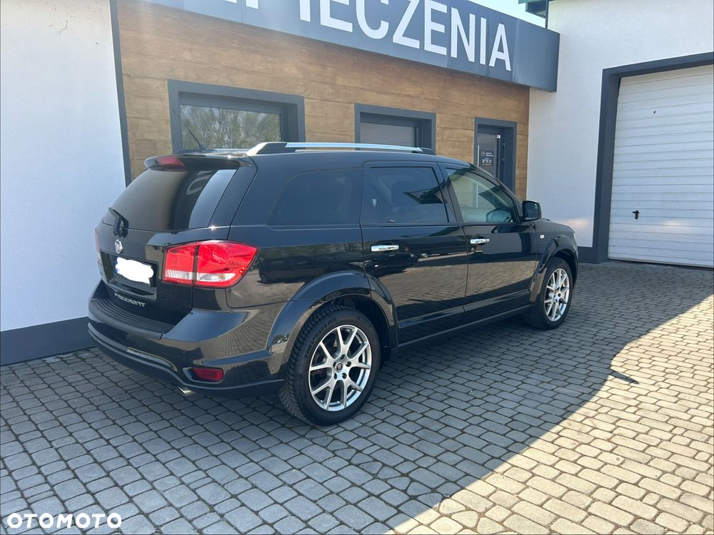 Fiat Freemont 2.0 Multijet 16V DPF Automatik Allrad Lounge - 3