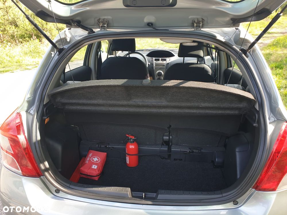 Toyota Yaris 1.33 Terra - 6