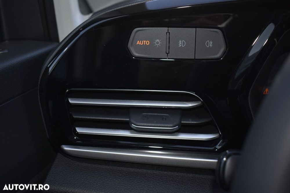 Ford Tourneo Connect - 17