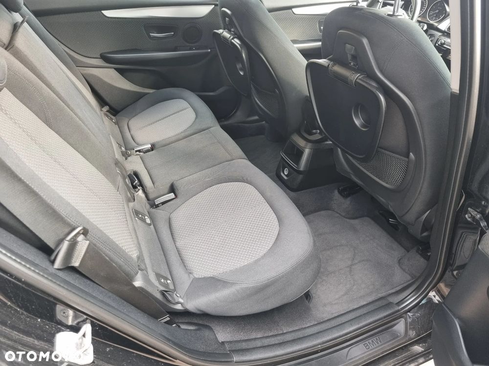 BMW Seria 2 216d Sport Line - 19