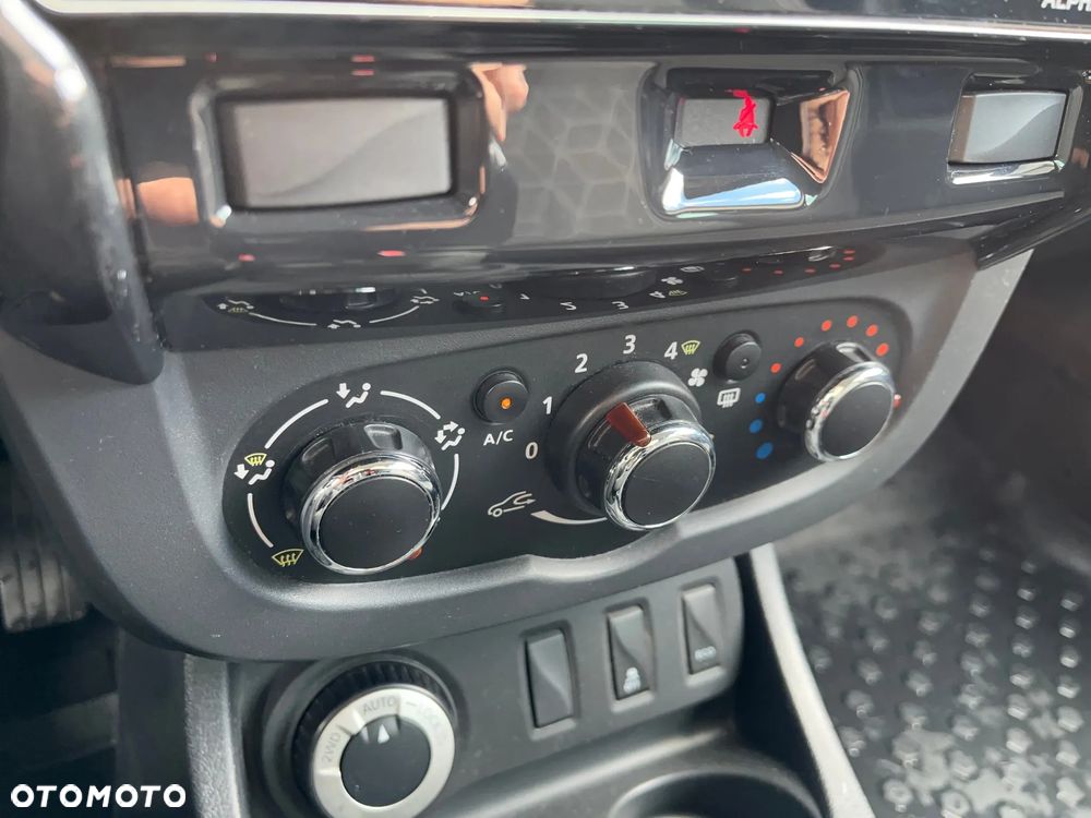 Dacia Duster 1.6 Laureate 4x4 - 18