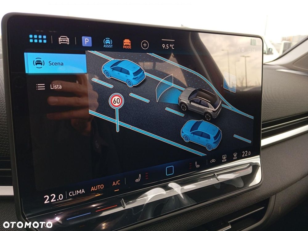 Volkswagen T-Roc - 9