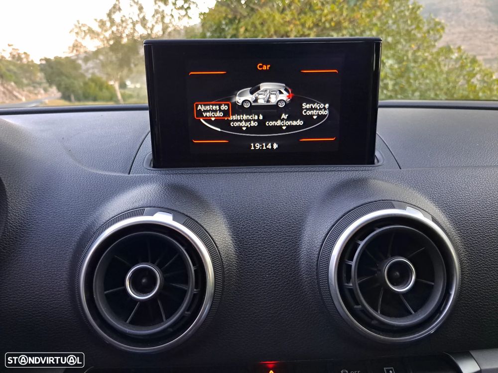 Audi A3 Sportback 1.6 TDI Attraction - 22