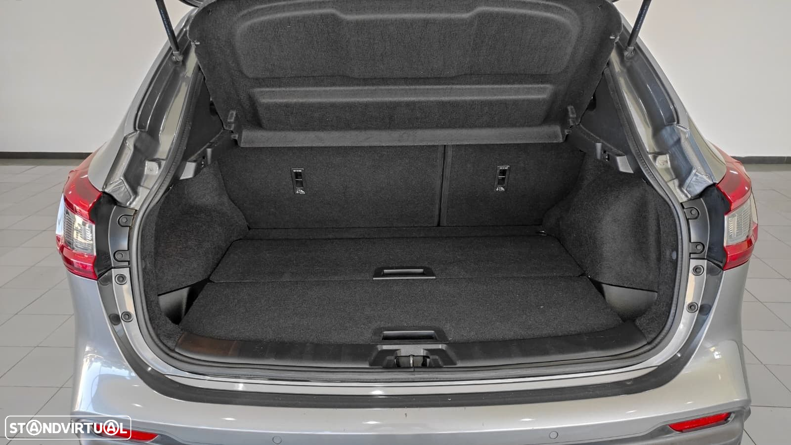 Nissan Qashqai 1.3 DIG-T N-Connecta - 19