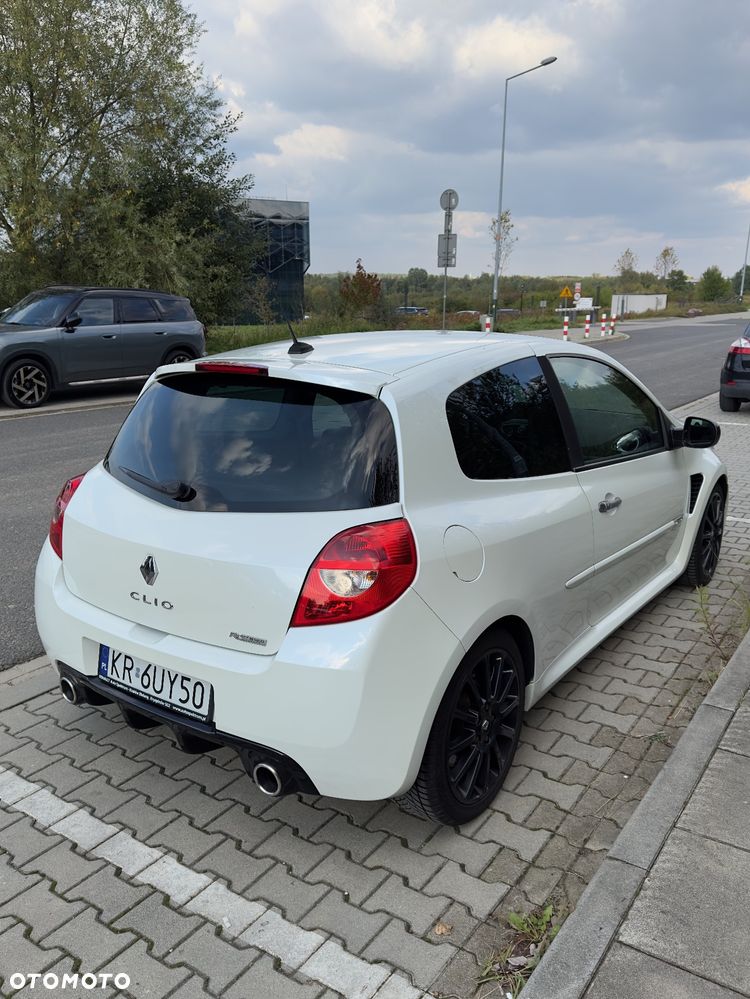 Renault Clio 2.0 16V Sport - 5